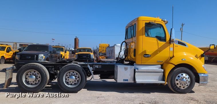 image for item NZ9285 2020 Kenworth T680 semi truck