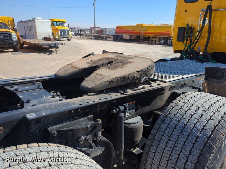 image for item NZ9285 2020 Kenworth T680 semi truck