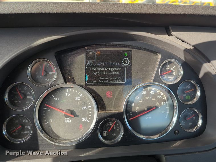 image for item NZ9288 2020 Kenworth T680 semi truck