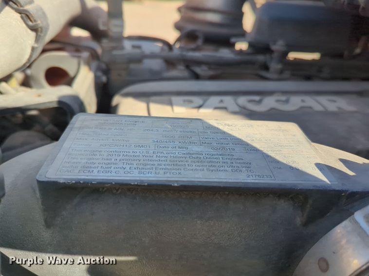 image for item NZ9288 2020 Kenworth T680 semi truck