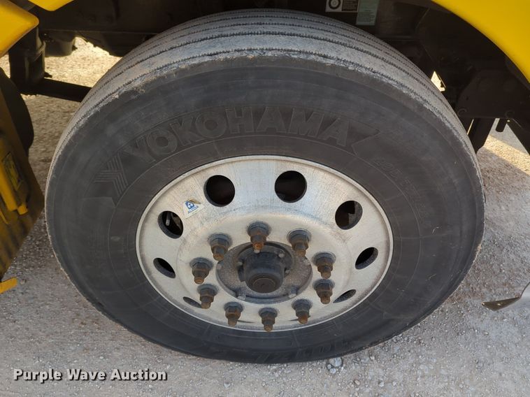 image for item NZ9288 2020 Kenworth T680 semi truck