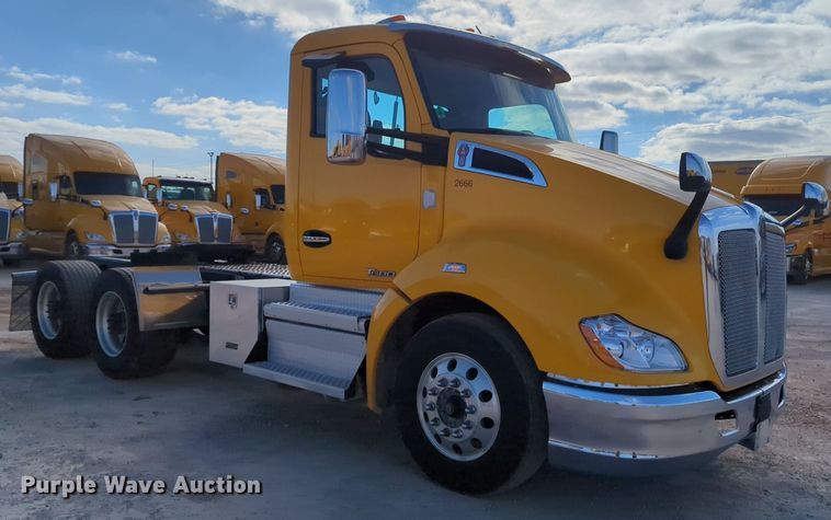 image for item NZ9290 2020 Kenworth  T680 semi truck