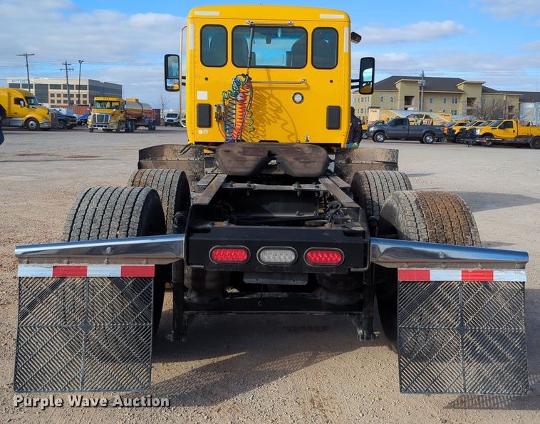 image for item NZ9290 2020 Kenworth  T680 semi truck