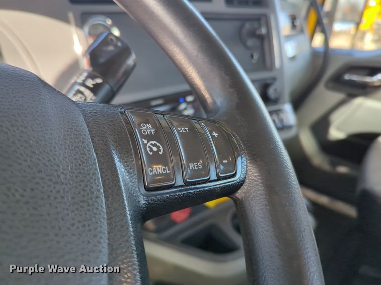 image for item NZ9290 2020 Kenworth  T680 semi truck