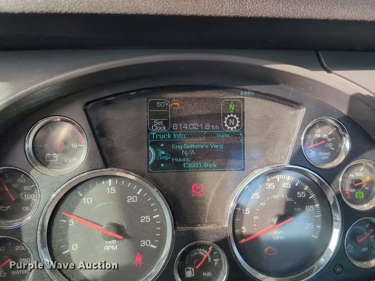 image for item NZ9290 2020 Kenworth  T680 semi truck