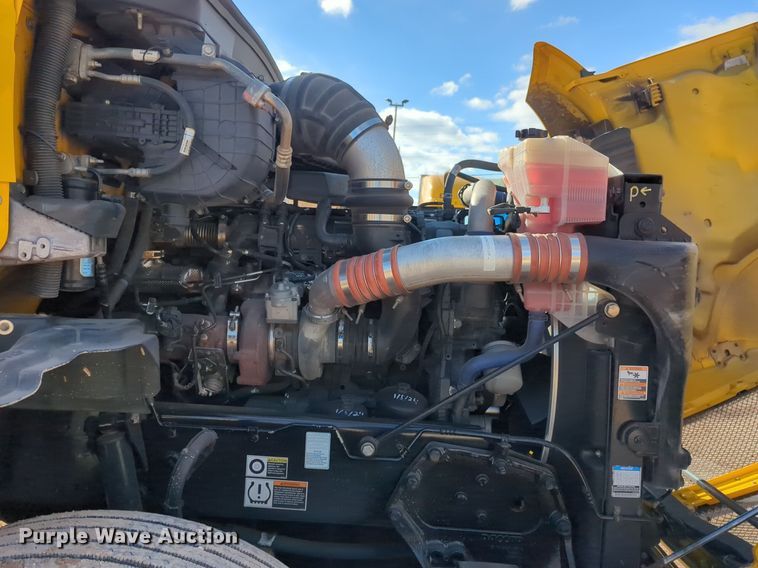 image for item NZ9290 2020 Kenworth  T680 semi truck