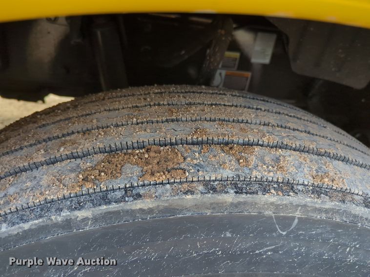 image for item NZ9290 2020 Kenworth  T680 semi truck