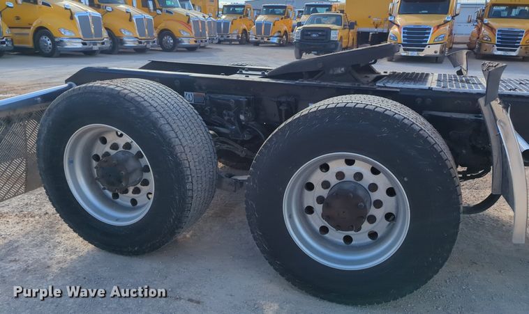 image for item NZ9290 2020 Kenworth  T680 semi truck