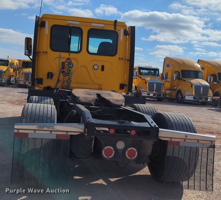 image for item NZ9296 2018 Freightliner Cascadia 125 semi truck