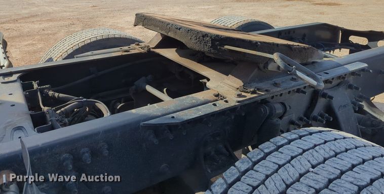 image for item NZ9296 2018 Freightliner Cascadia 125 semi truck