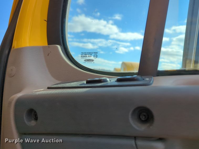 image for item NZ9296 2018 Freightliner Cascadia 125 semi truck