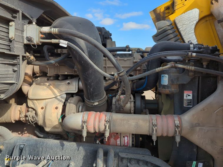 image for item NZ9296 2018 Freightliner Cascadia 125 semi truck