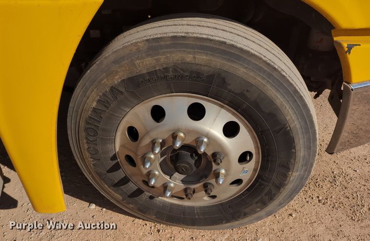 image for item NZ9296 2018 Freightliner Cascadia 125 semi truck