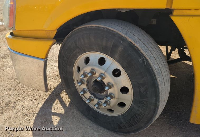 image for item NZ9296 2018 Freightliner Cascadia 125 semi truck