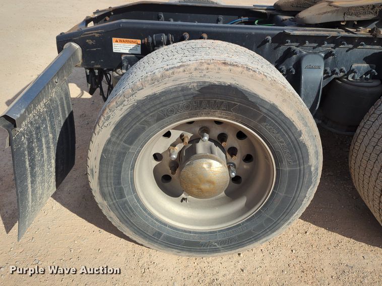 image for item NZ9296 2018 Freightliner Cascadia 125 semi truck