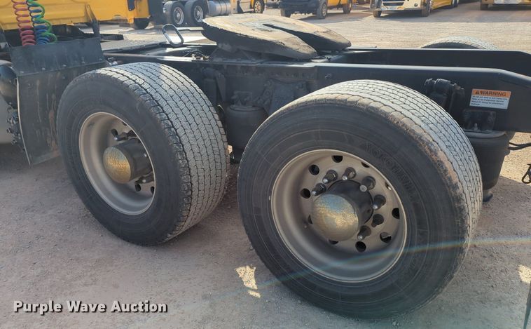 image for item NZ9296 2018 Freightliner Cascadia 125 semi truck