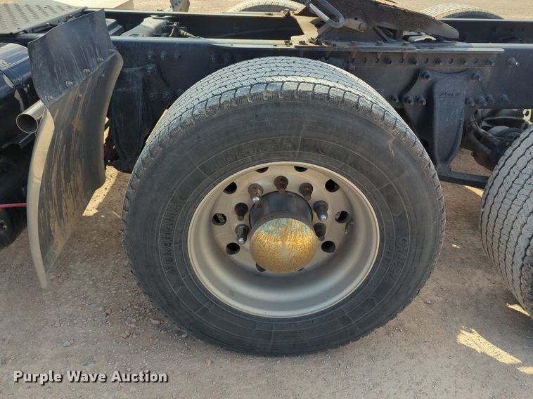 image for item NZ9296 2018 Freightliner Cascadia 125 semi truck