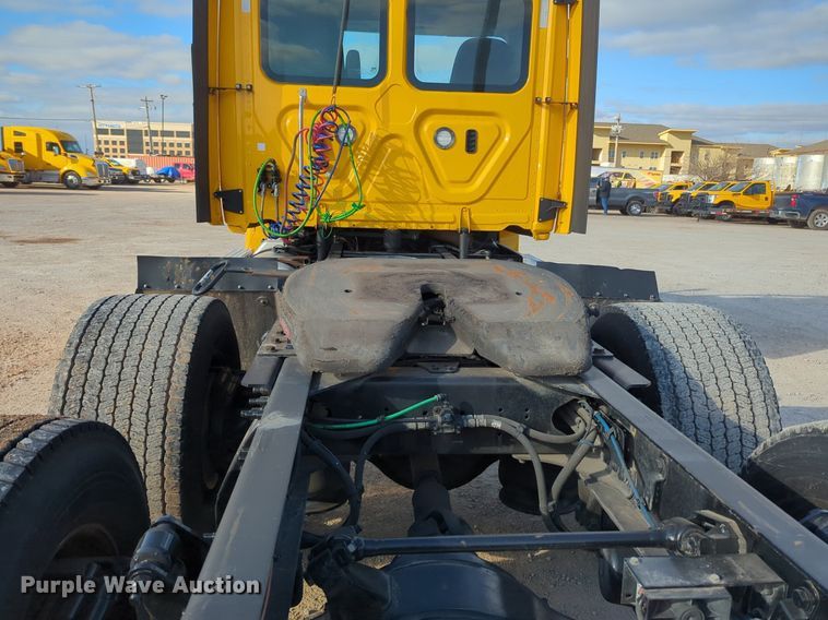 image for item NZ9297 2018 Freightliner  Cascadia 125 semi truck