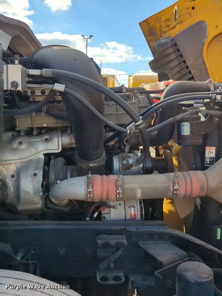 image for item NZ9297 2018 Freightliner  Cascadia 125 semi truck