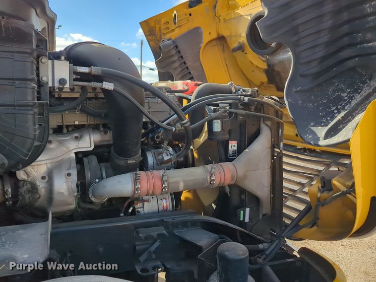 image for item NZ9297 2018 Freightliner  Cascadia 125 semi truck