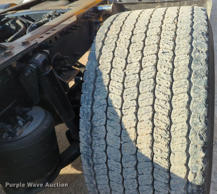 image for item NZ9297 2018 Freightliner  Cascadia 125 semi truck