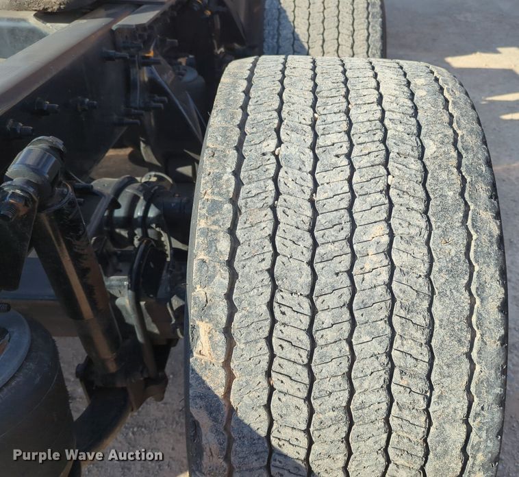 image for item NZ9297 2018 Freightliner  Cascadia 125 semi truck