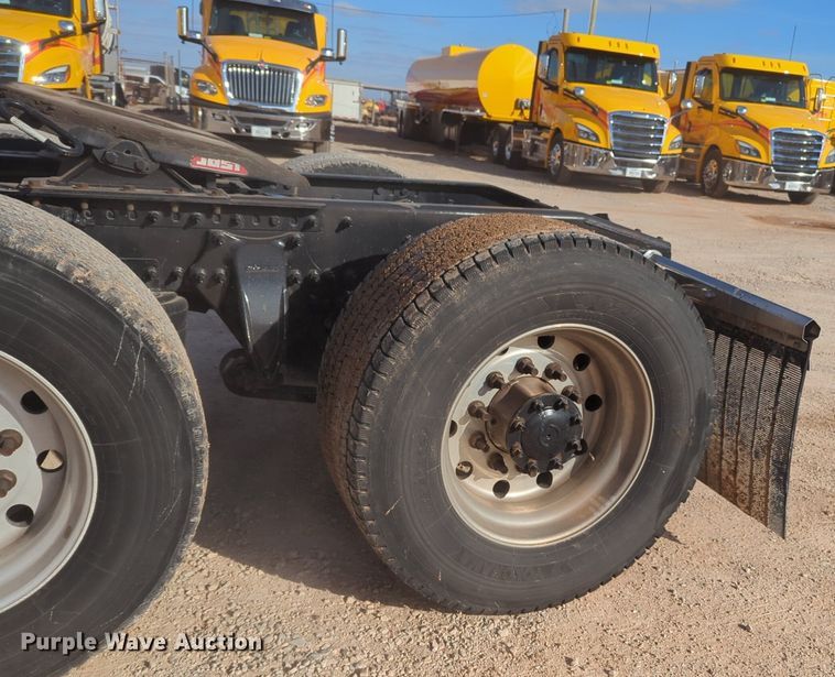 image for item NZ9297 2018 Freightliner  Cascadia 125 semi truck