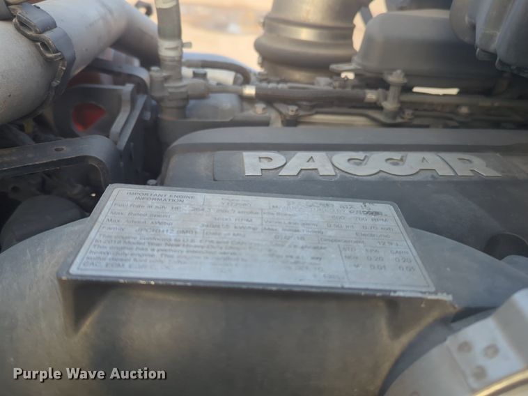 image for item OD9252 2019 Kenworth T680 semi truck