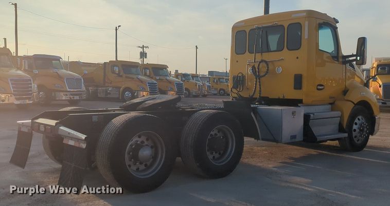 image for item OD9253 2020 Kenworth  T680 semi truck