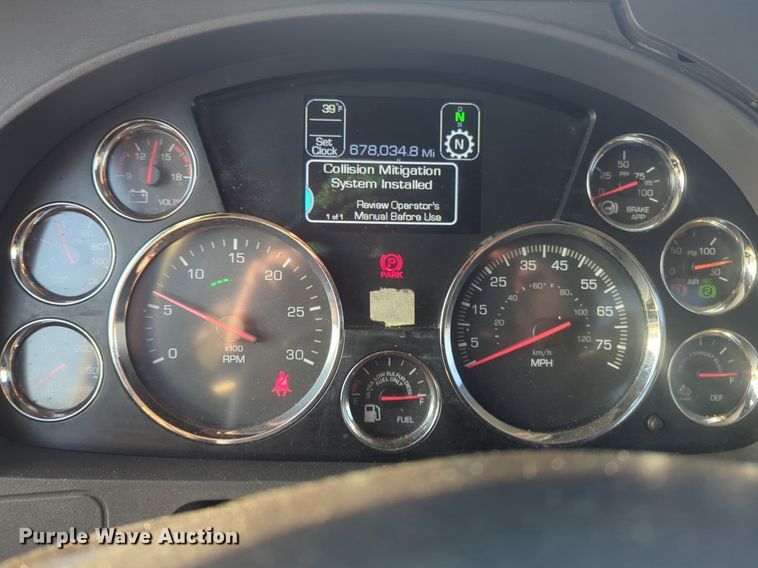 image for item OD9253 2020 Kenworth  T680 semi truck