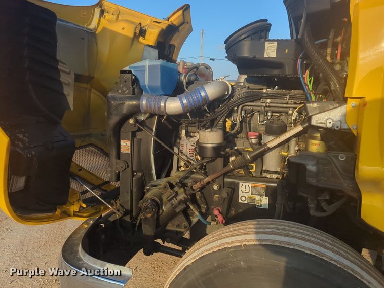 image for item OD9253 2020 Kenworth  T680 semi truck