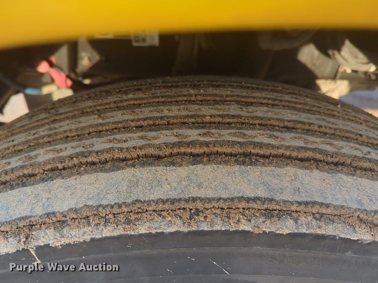 image for item OD9253 2020 Kenworth  T680 semi truck