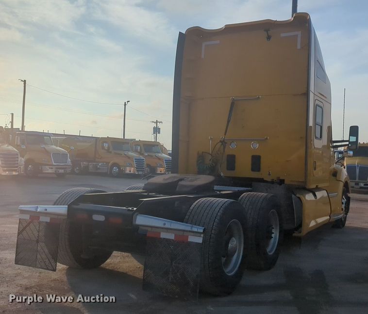image for item OD9255 2020 Kenworth T680 semi truck