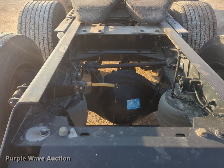 image for item OD9255 2020 Kenworth T680 semi truck