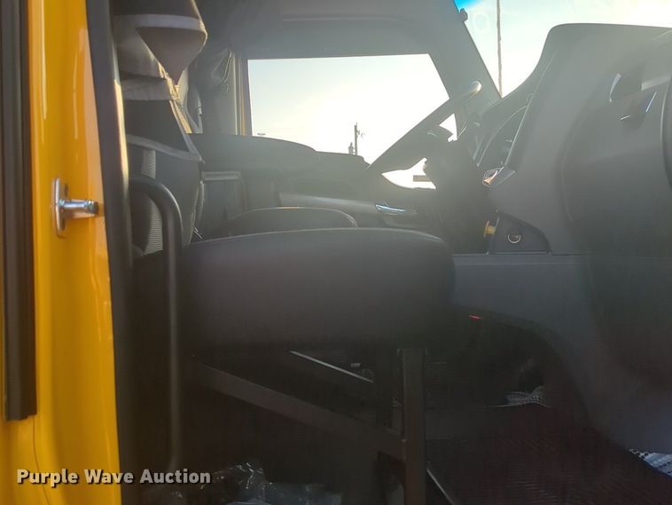 image for item OD9255 2020 Kenworth T680 semi truck