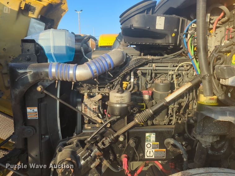 image for item OD9255 2020 Kenworth T680 semi truck