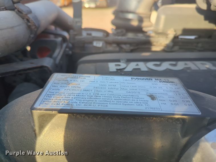 image for item OD9255 2020 Kenworth T680 semi truck