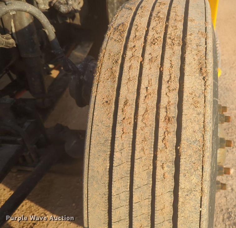 image for item OD9255 2020 Kenworth T680 semi truck