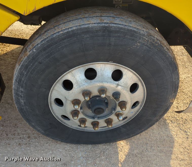 image for item OD9256 2019 Kenworth T680 semi truck