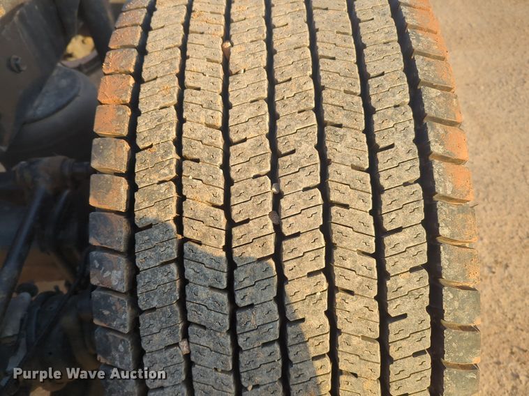 image for item OD9256 2019 Kenworth T680 semi truck