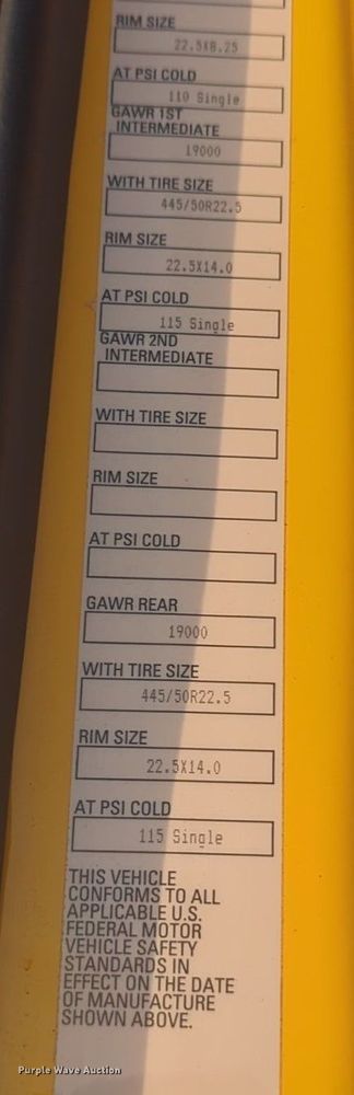 image for item OD9256 2019 Kenworth T680 semi truck