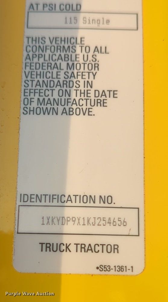 image for item OD9256 2019 Kenworth T680 semi truck