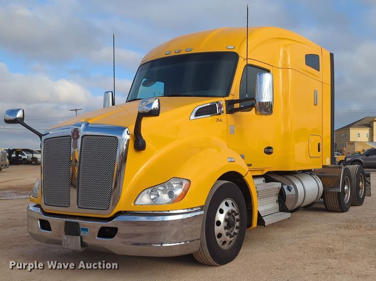 image for item OD9257 2019 Kenworth T680 semi truck