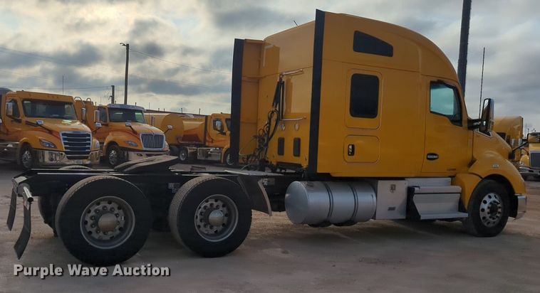 image for item OD9257 2019 Kenworth T680 semi truck