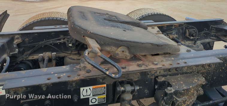 image for item OD9257 2019 Kenworth T680 semi truck