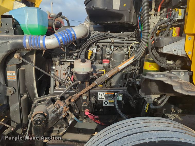 image for item OD9257 2019 Kenworth T680 semi truck