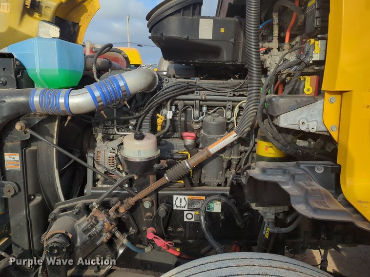 image for item OD9257 2019 Kenworth T680 semi truck