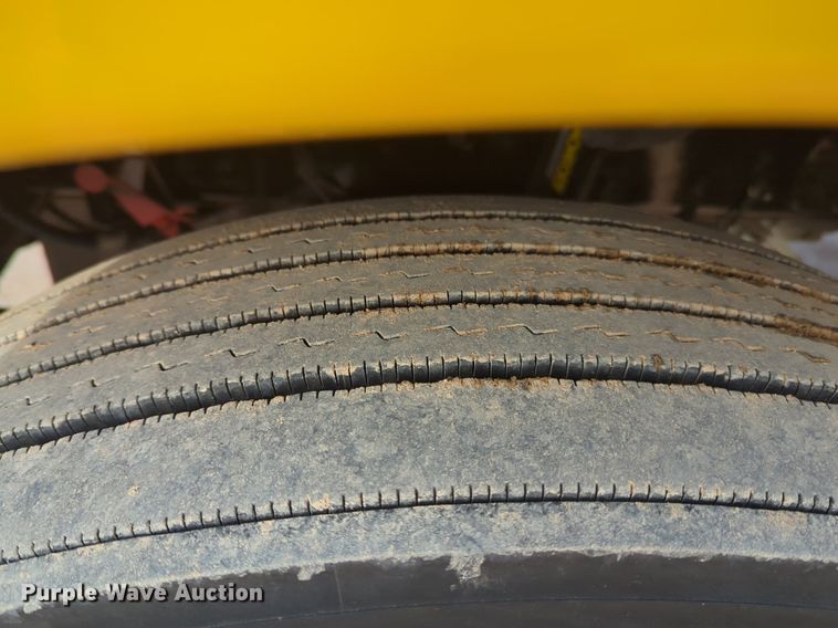 image for item OD9257 2019 Kenworth T680 semi truck