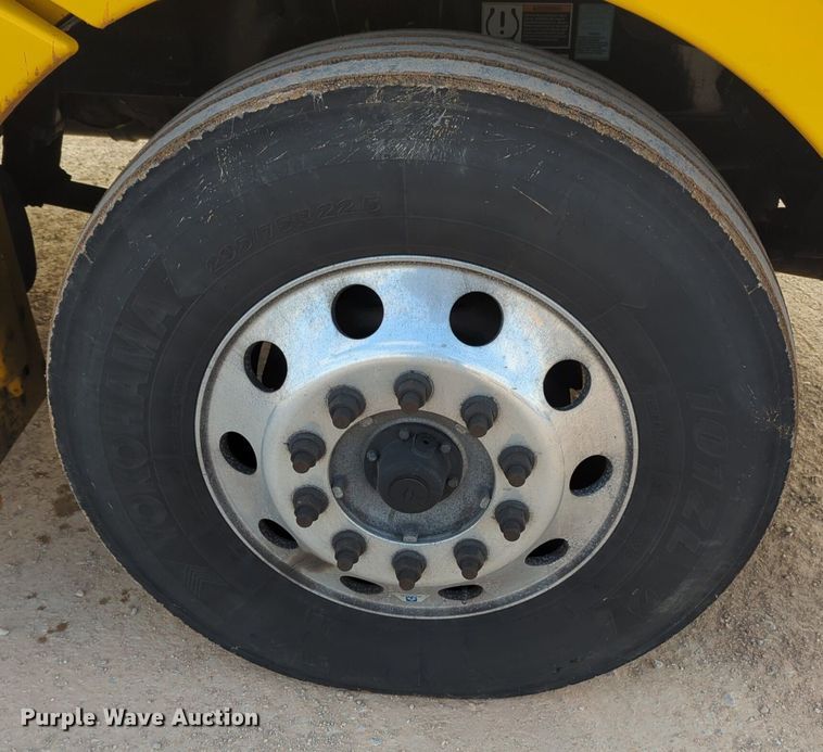 image for item OD9257 2019 Kenworth T680 semi truck