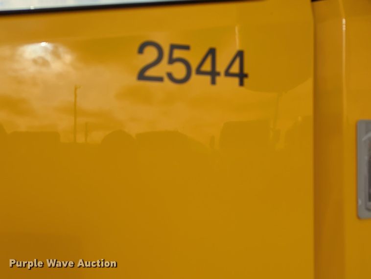 image for item OD9257 2019 Kenworth T680 semi truck